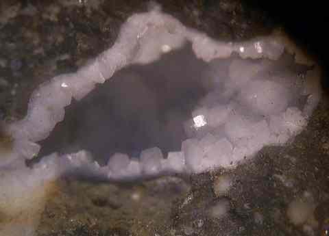 Apophyllite-(KF)