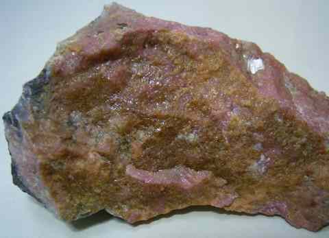 Manganberzeliite