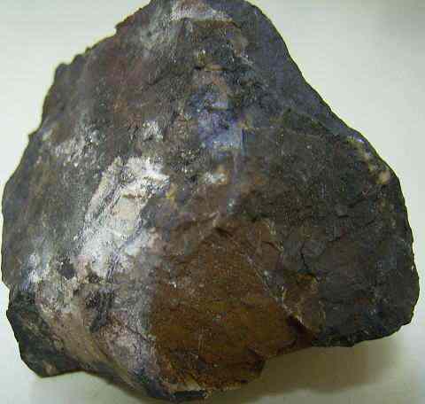 Pyrochroite